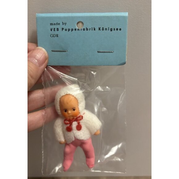 Vintage VEB Puppenfabrik Konigsee GDR 3" Miniature Rubber New In Package - Picture 2 of 4